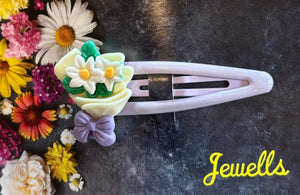 Jewells - Clip in Hair Accessory - Flower Bouquets